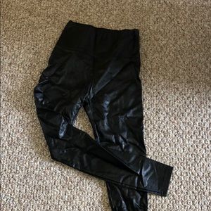 Leather leggings/pants